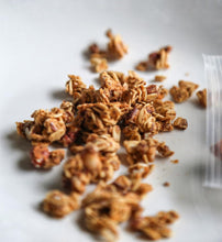 Load image into Gallery viewer, Granola