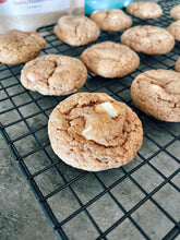 Load image into Gallery viewer, Strawberry Cupcake